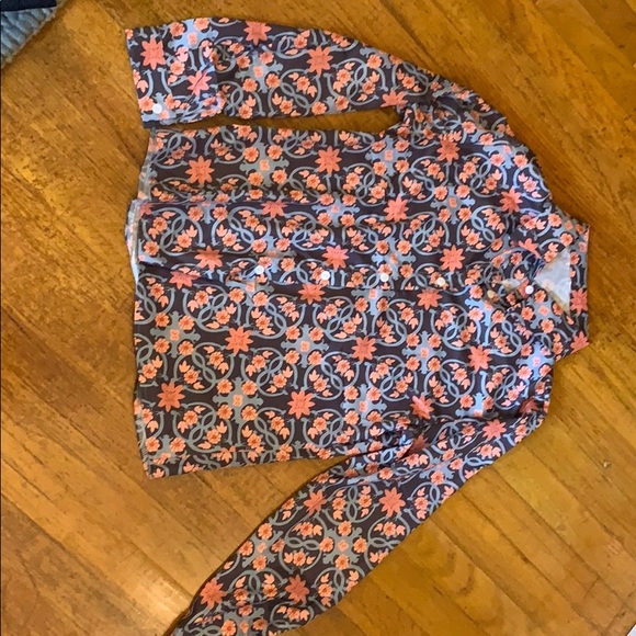 Pretty patterned work blouse - Picture 2 of 4